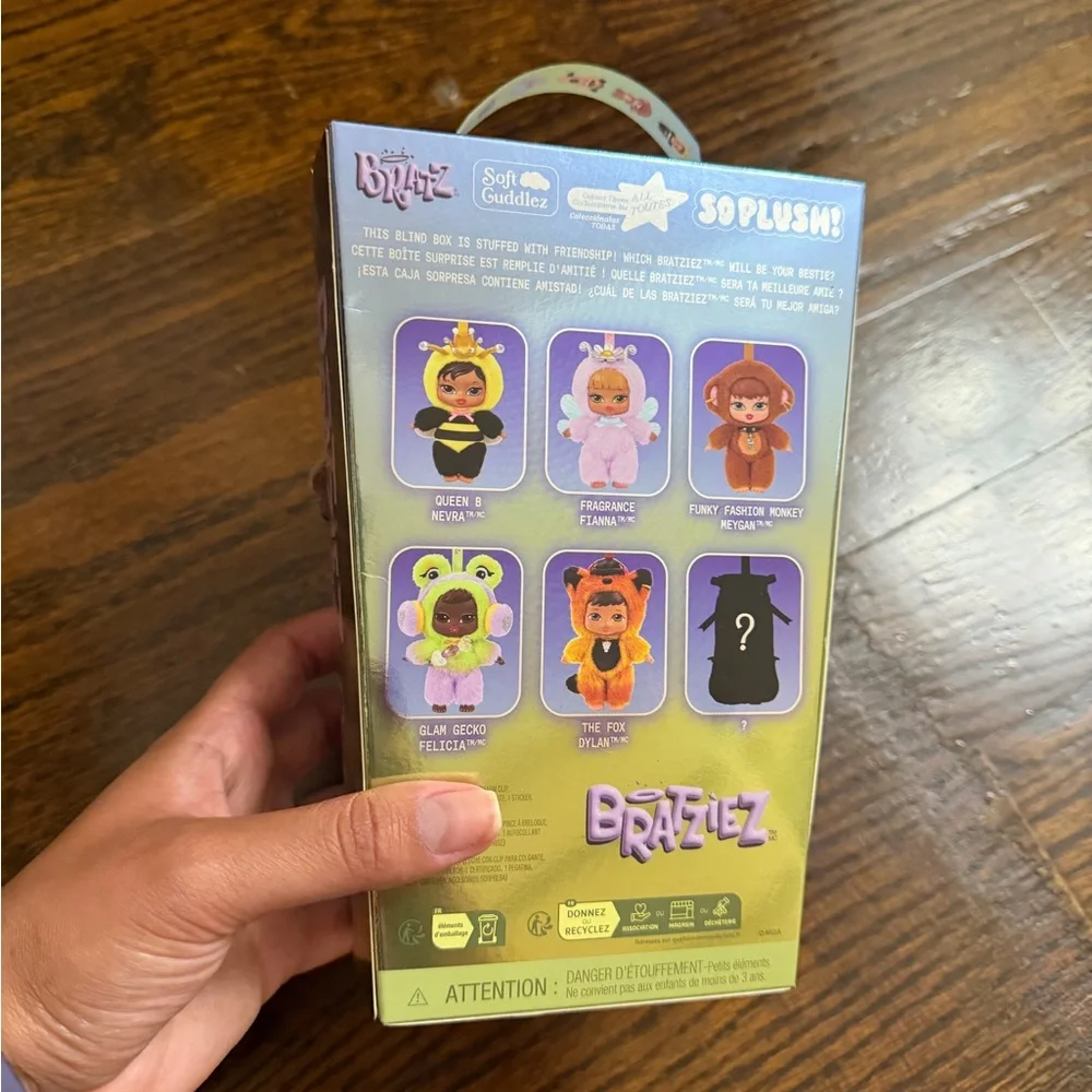 Bratziez Plush - Sealed